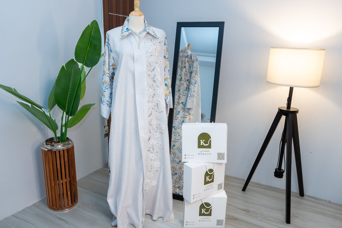 White With Flowers Kuwaiti Jalabyia Dress
