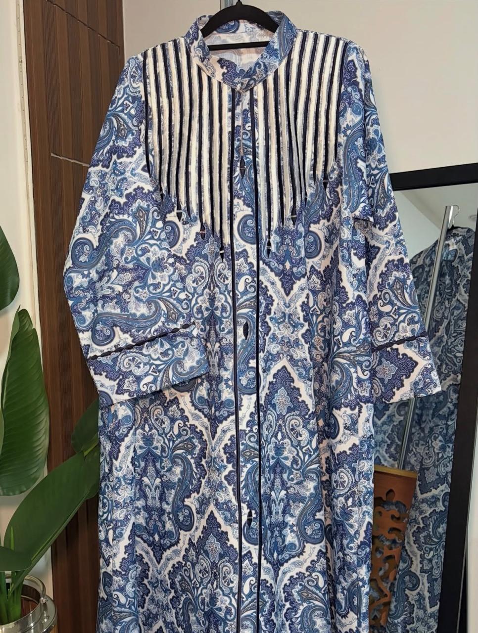 Blue And White Kuwaiti Jalabyia Dress