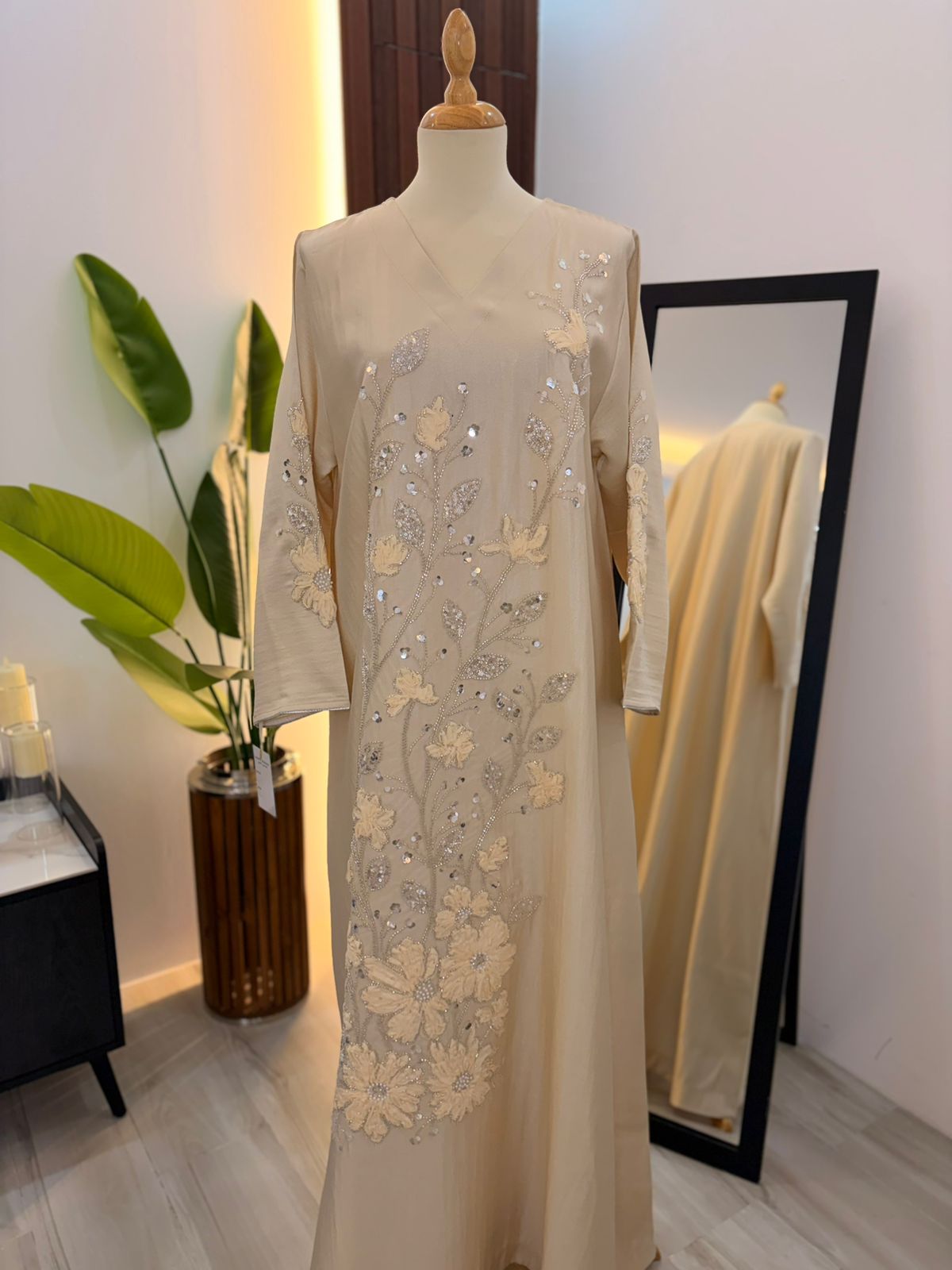 Beige Kuwaiti Jalabyia Dress